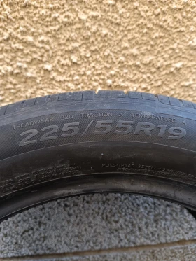 Гуми Летни 225/55R19, снимка 3 - Гуми и джанти - 48089067