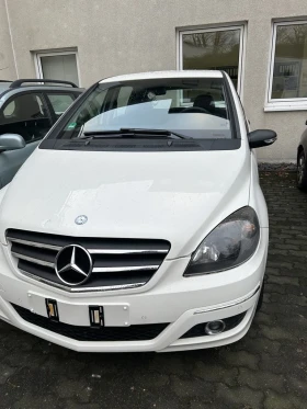     Mercedes-Benz B 200