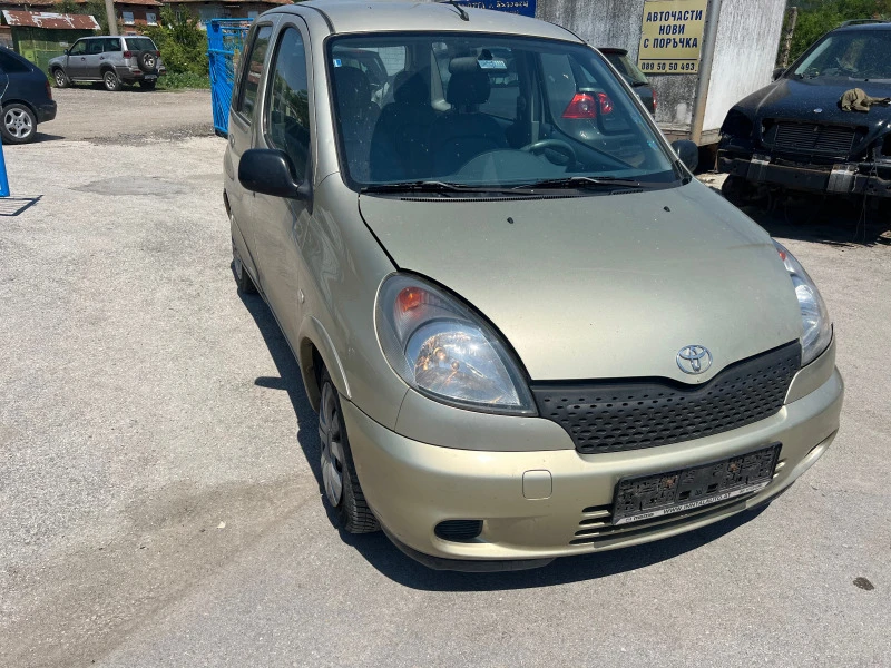 Toyota Yaris verso 1.4 дизел , снимка 1 - Автомобили и джипове - 46643890