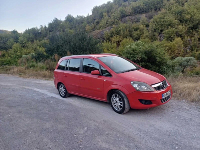 Opel Zafira, снимка 1 - Автомобили и джипове - 47325310