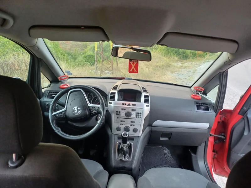 Opel Zafira, снимка 11 - Автомобили и джипове - 47325310