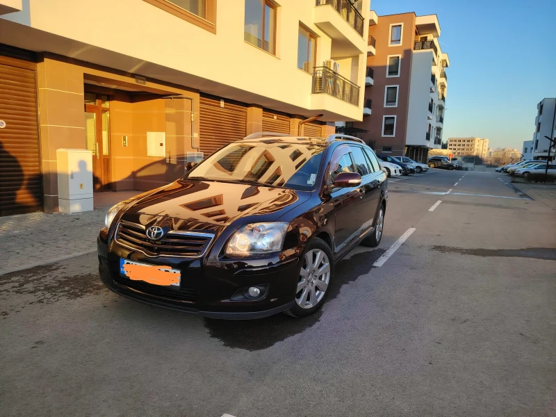 Toyota Avensis 2.0 D4D, снимка 1 - Автомобили и джипове - 48733096