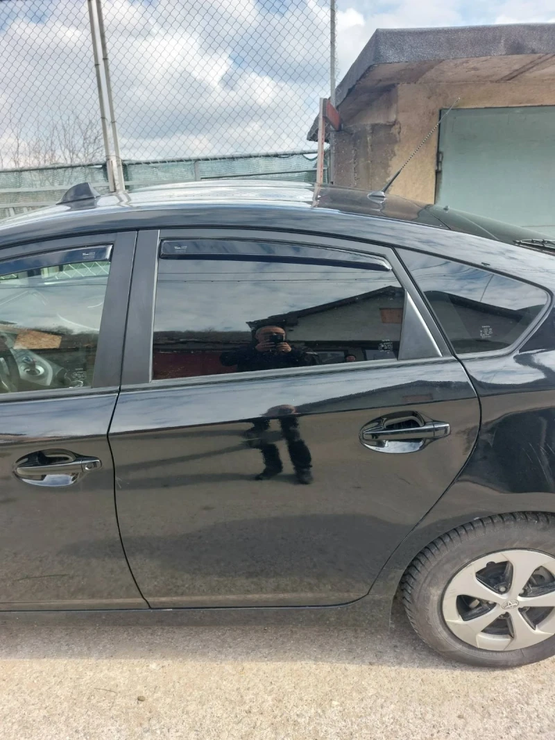 Toyota Prius 1.8, снимка 2 - Автомобили и джипове - 48961116