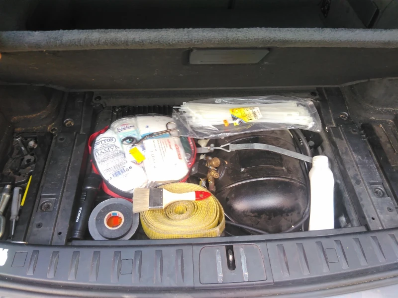 BMW 320 Газ, снимка 15 - Автомобили и джипове - 52583763