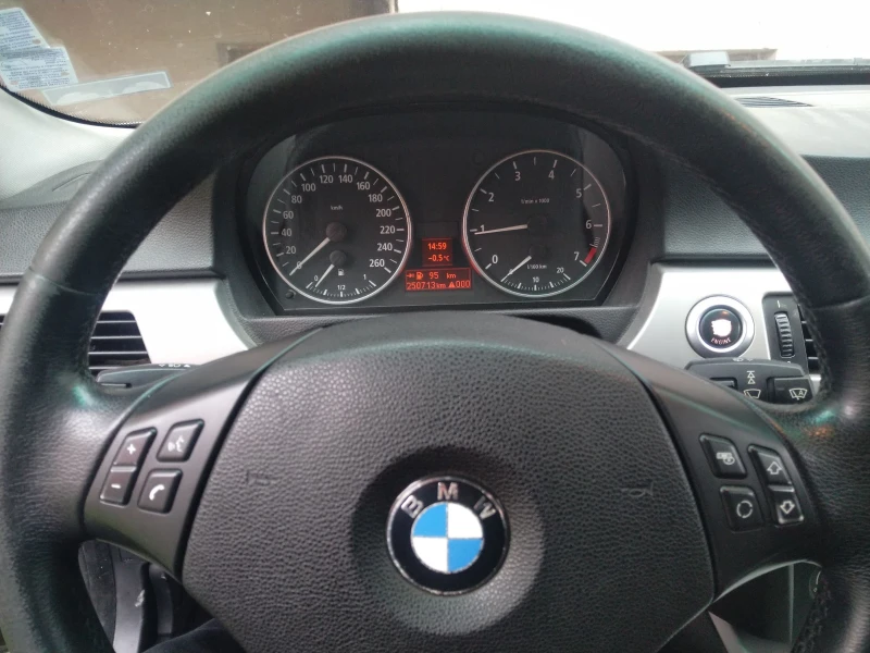 BMW 320 Газ, снимка 14 - Автомобили и джипове - 53062570