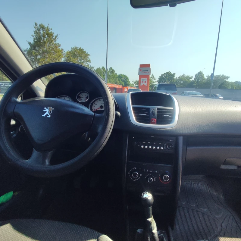 Peugeot 207, снимка 6 - Автомобили и джипове - 50957635