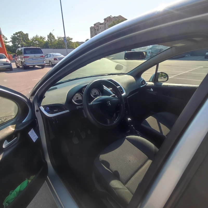 Peugeot 207, снимка 9 - Автомобили и джипове - 50957635