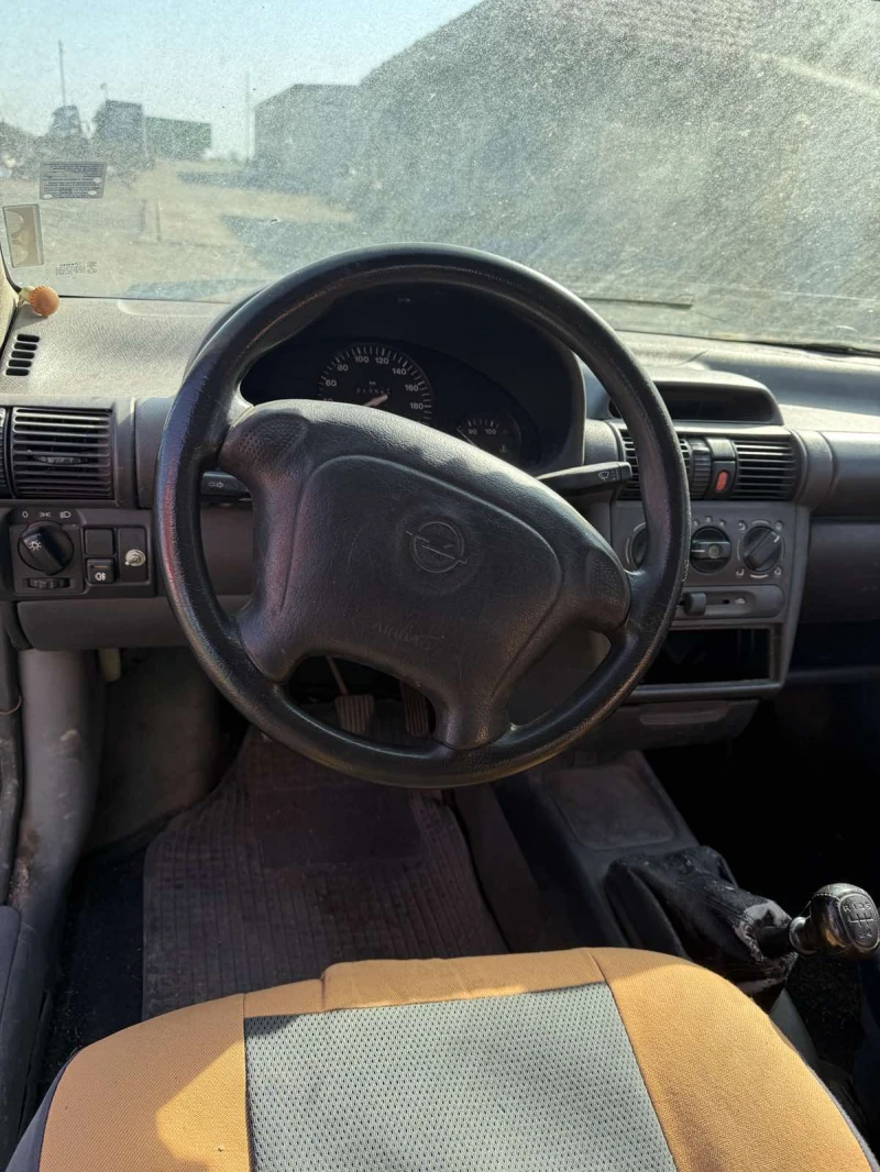 Opel Corsa, снимка 6 - Автомобили и джипове - 51880541