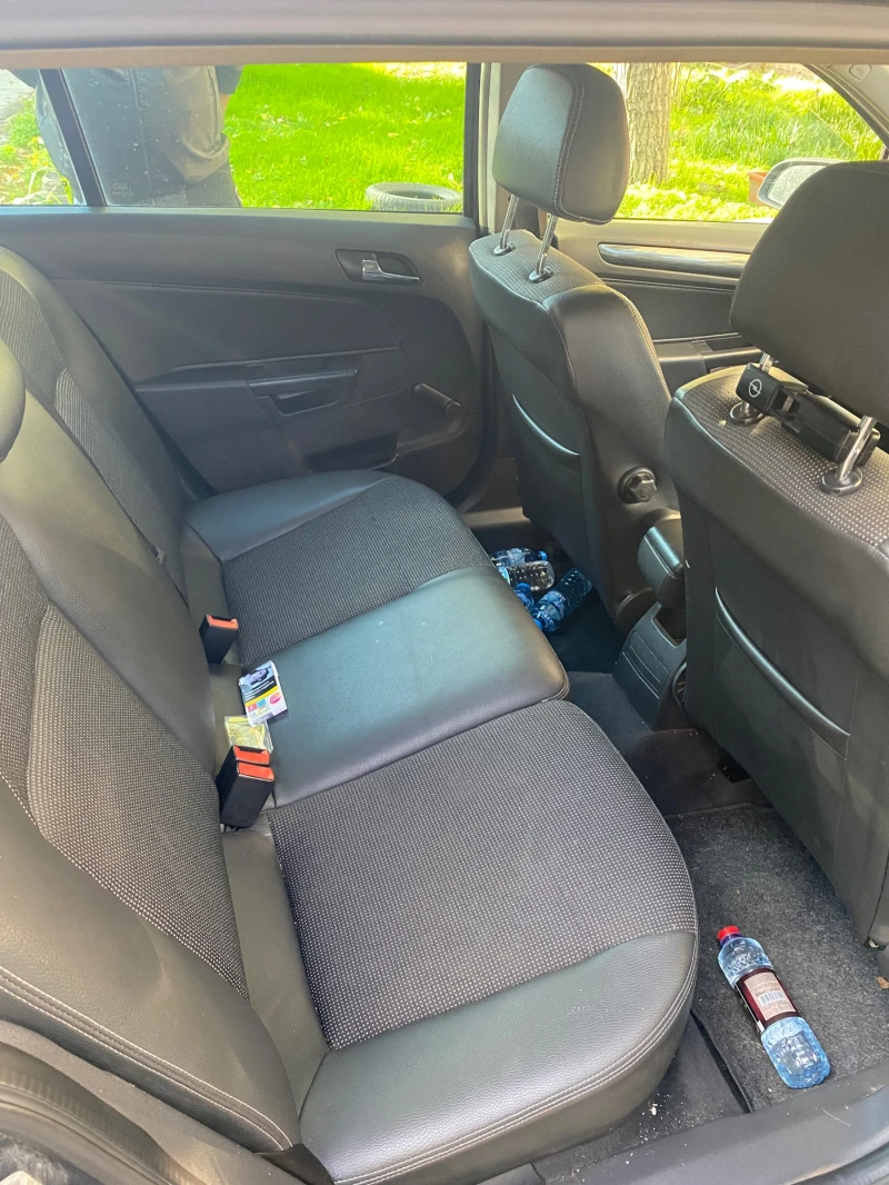 Opel Astra 1.9 cdti - 150 к.с. , снимка 11 - Автомобили и джипове - 52401419