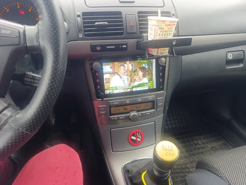 Toyota Avensis, снимка 8 - Автомобили и джипове - 52583853