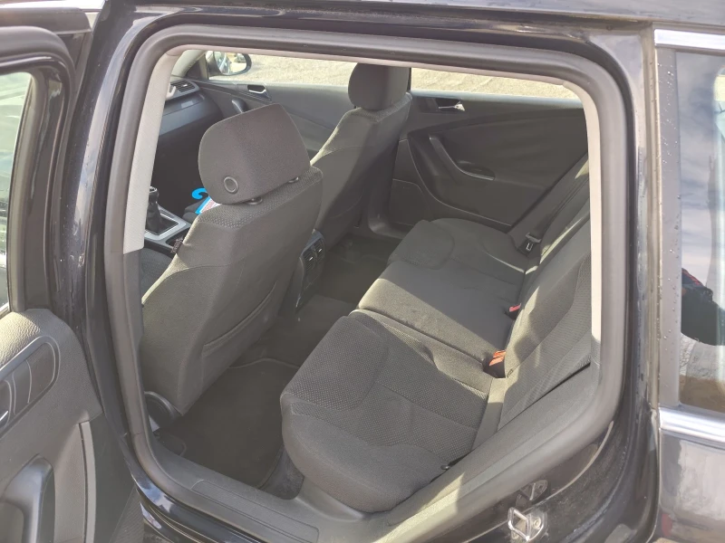 VW Passat 1.9tdi 105kc, снимка 16 - Автомобили и джипове - 52830206