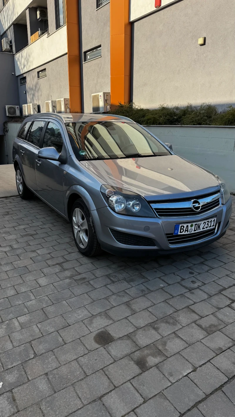Opel Astra, снимка 2 - Автомобили и джипове - 53149092