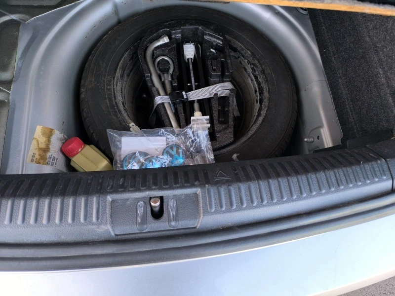 VW Polo Автоматик/Бензин, снимка 11 - Автомобили и джипове - 53169699