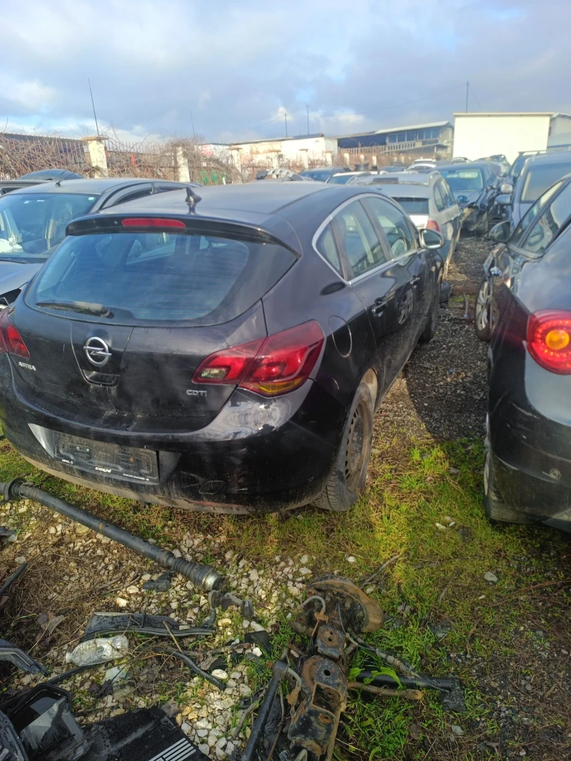 Opel Astra, снимка 4 - Автомобили и джипове - 53299592