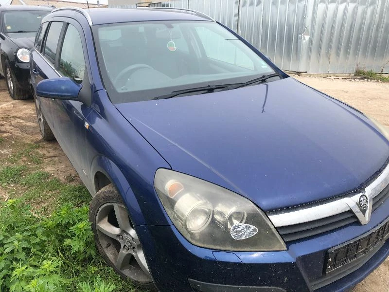 Opel Astra 1.9CDTI, снимка 2 - Автомобили и джипове - 25284460