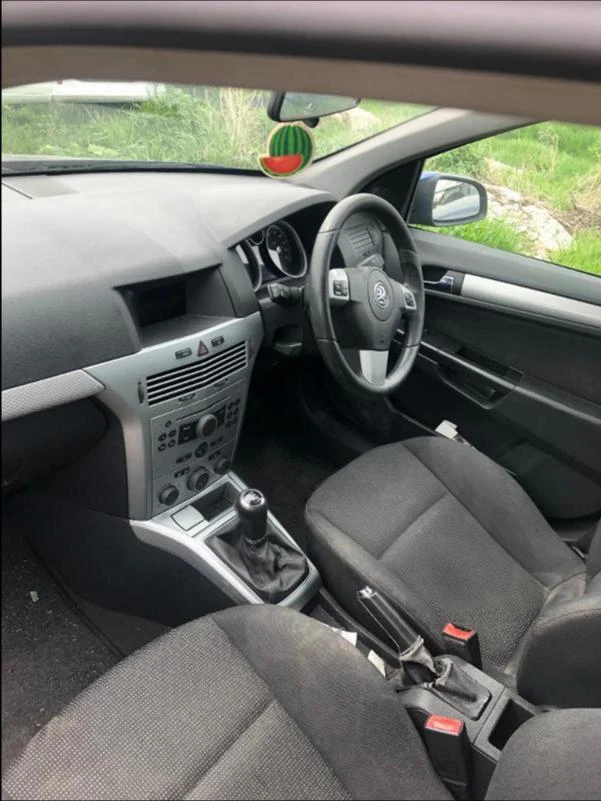 Opel Astra 1.9CDTI, снимка 6 - Автомобили и джипове - 25284460