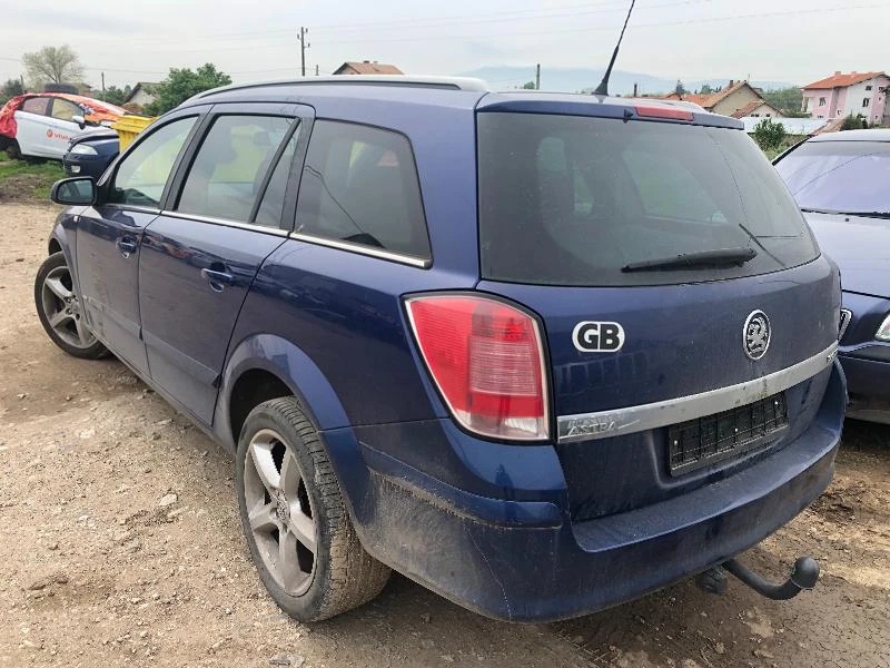 Opel Astra 1.9CDTI, снимка 4 - Автомобили и джипове - 25284460