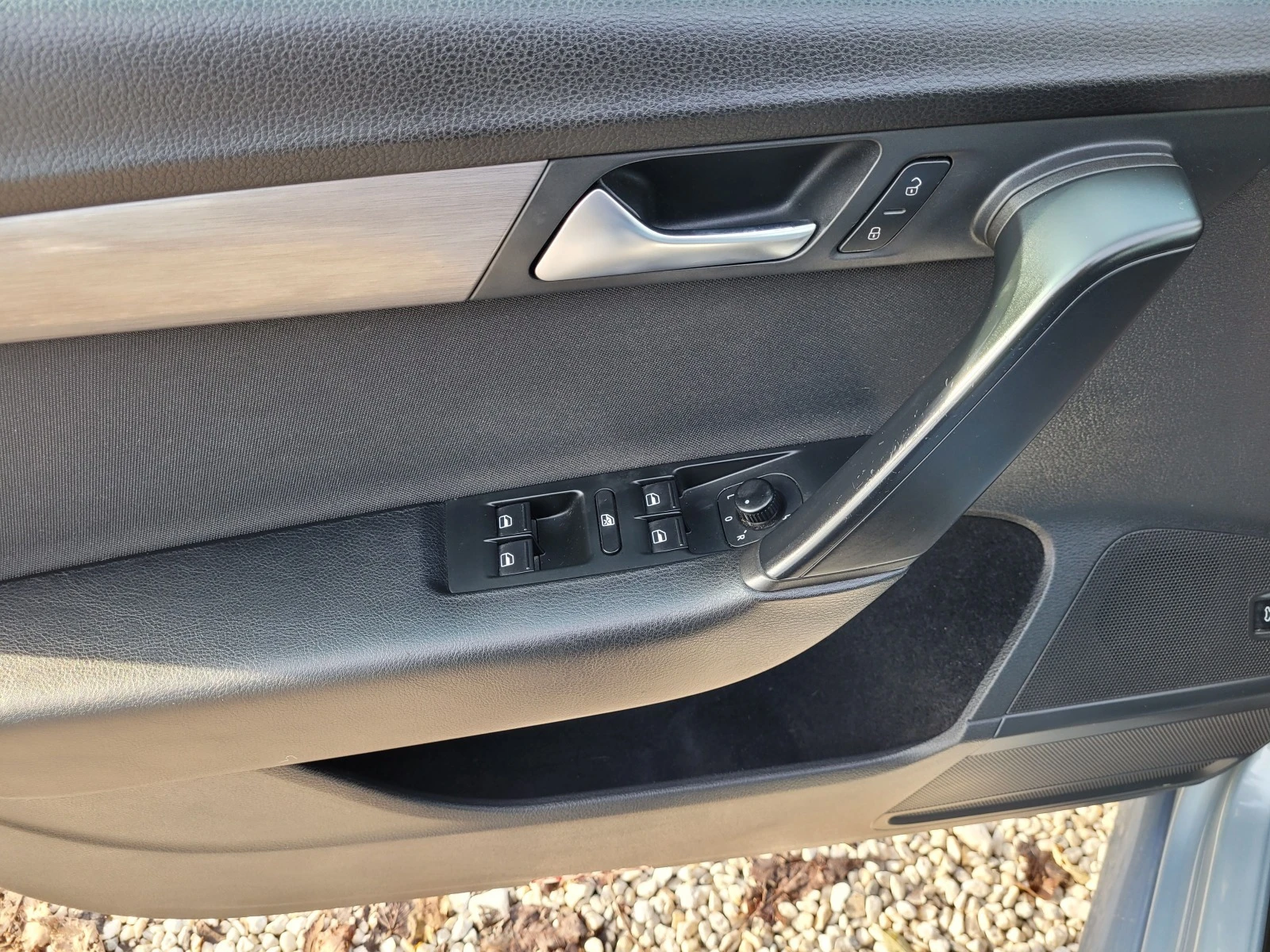 VW Passat 2.0  TDI | Mobile.bg   12