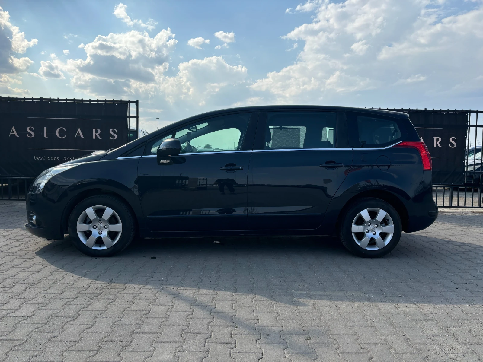 Peugeot 5008 1.6i 7местна 122000км. - изображение 2