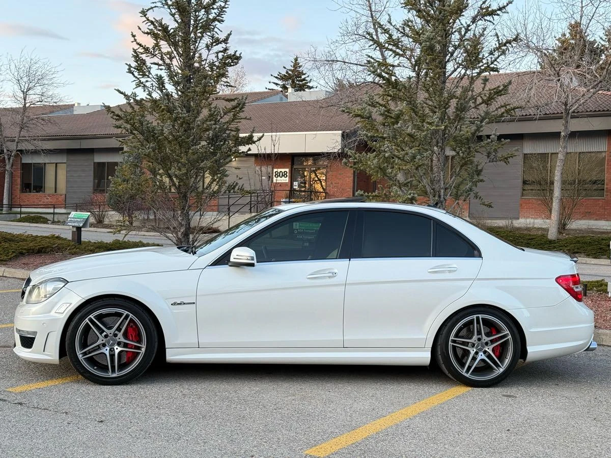 Mercedes-Benz C 63 AMG * * АвтоКредит - изображение 6