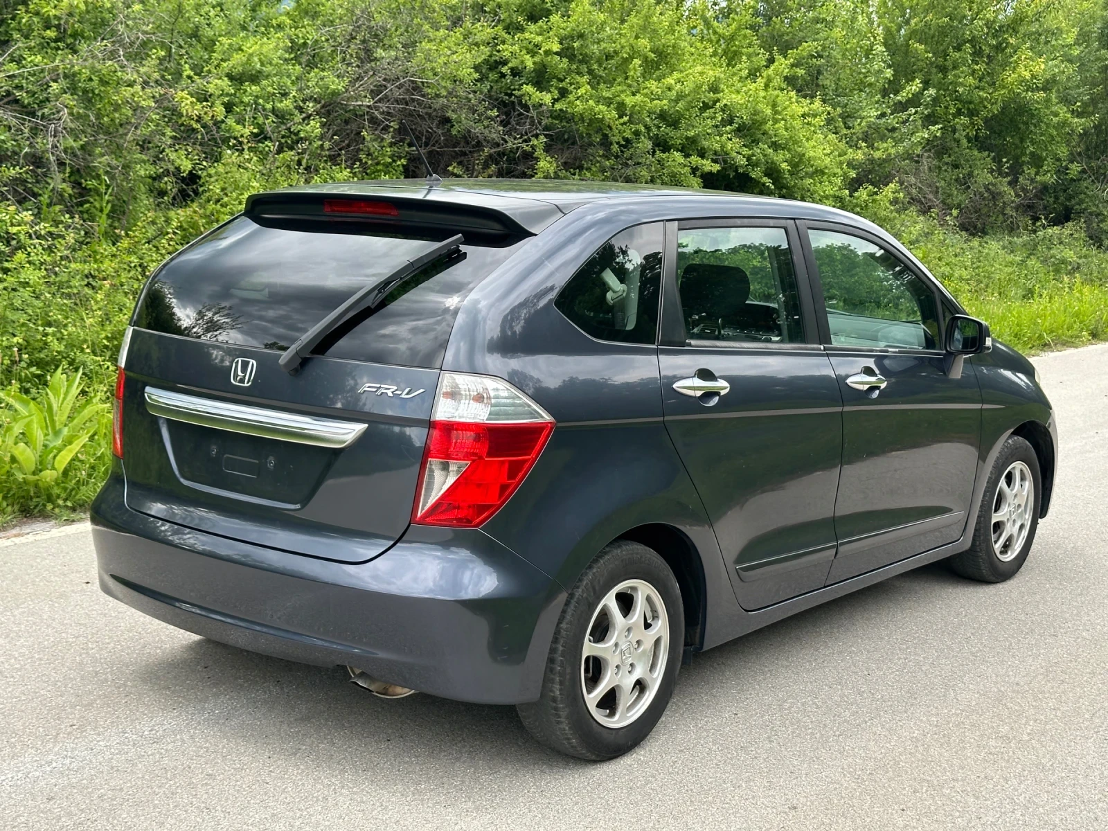 Honda Fr-v 1.7i - изображение 4