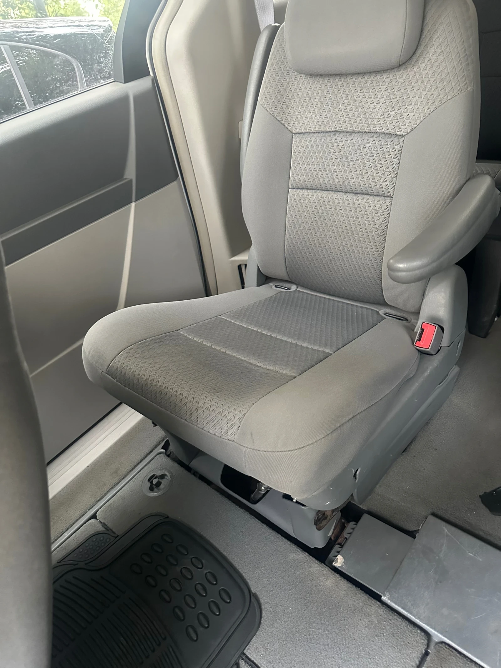 Chrysler Town and Country 3.3газ - изображение 8