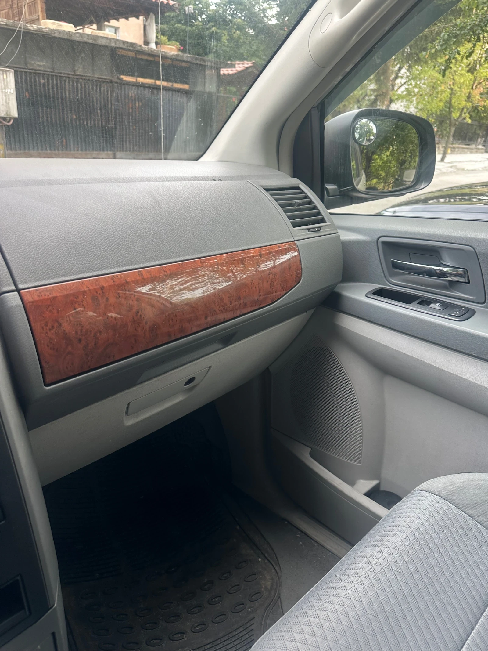 Chrysler Town and Country 3.3газ - изображение 6