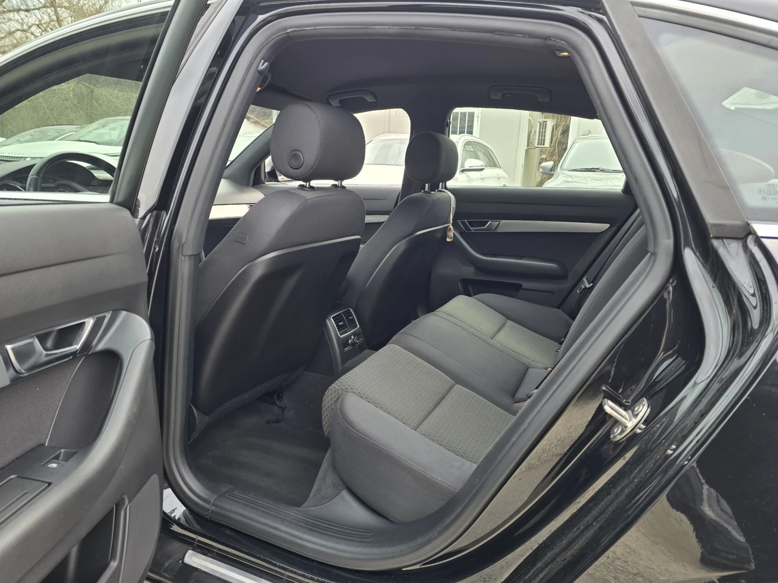 Audi A6 2.7TDI - 190к.с. - FACELIFT - 152 000КМ!, снимка 12 - Автомобили и джипове - 53189986