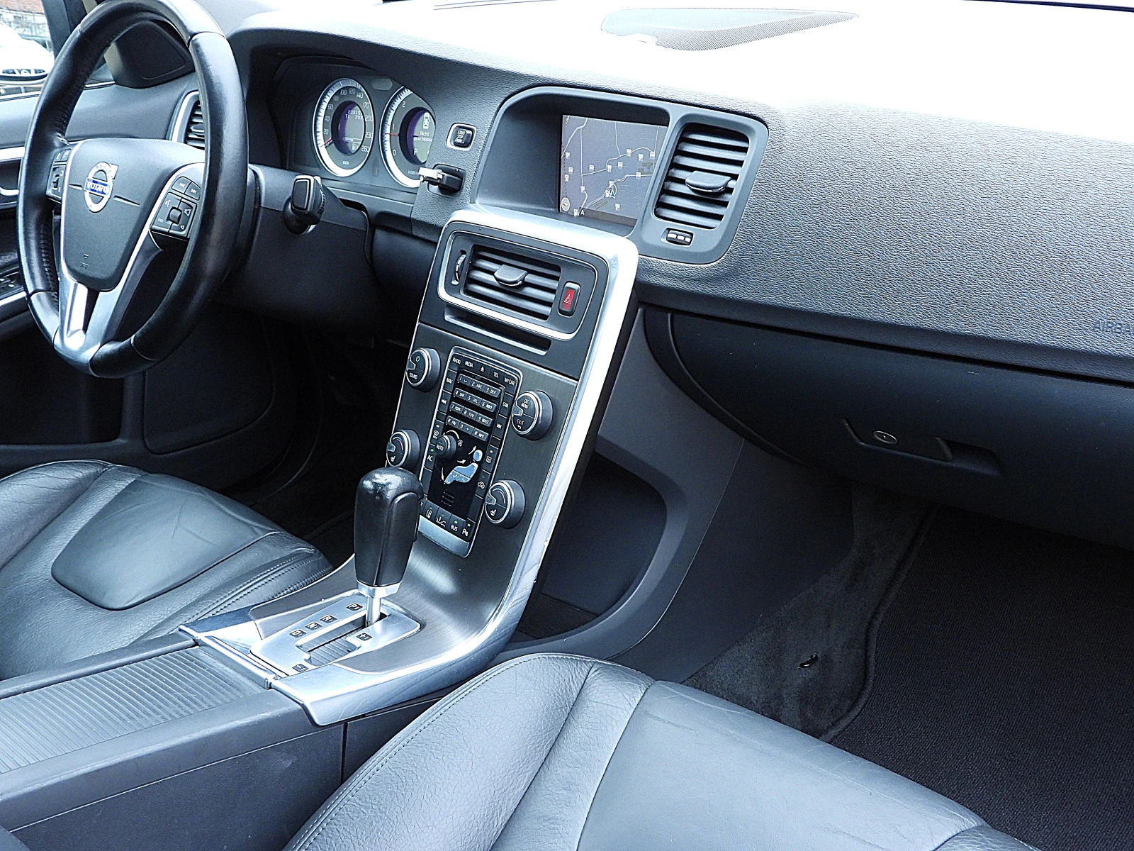 Volvo S60 2.4���������-���������/����/����/LANE ASSIST/BLISS | Mobile.bg � ����������� 13