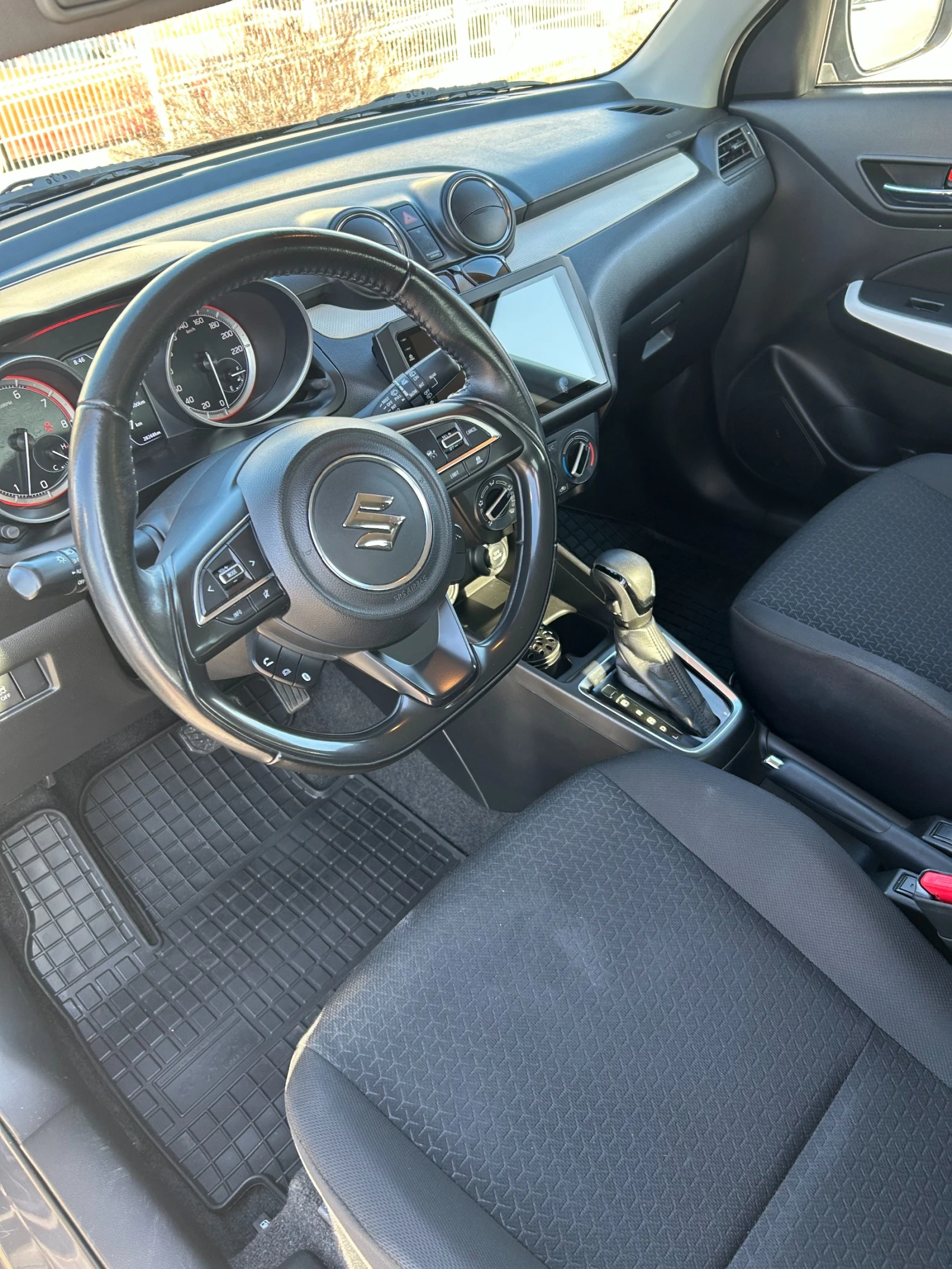 Suzuki Swift, снимка 6 - Автомобили и джипове - 53781723