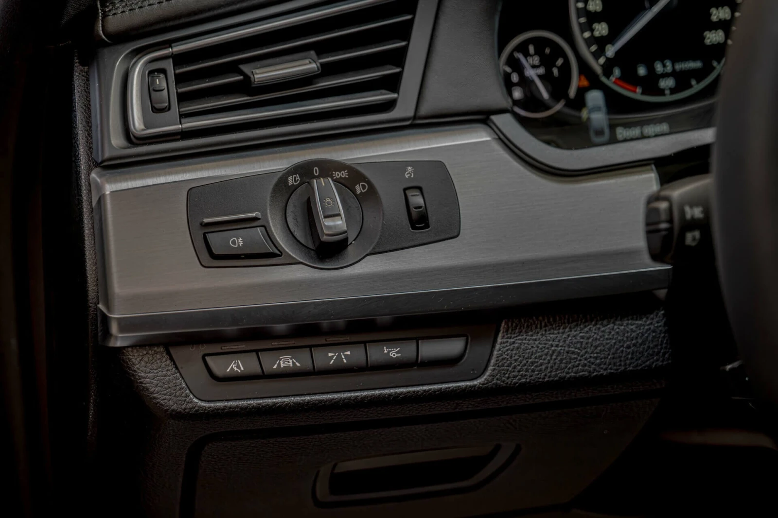 BMW 730 М Packet/Дистроник/Вакум/Камера/Обдухване/HuD/Пътн - изображение 8