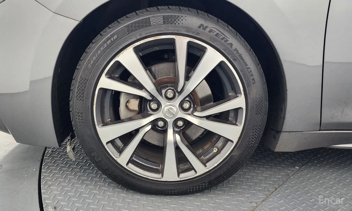 Nissan Maxima, снимка 5 - Автомобили и джипове - 53841303