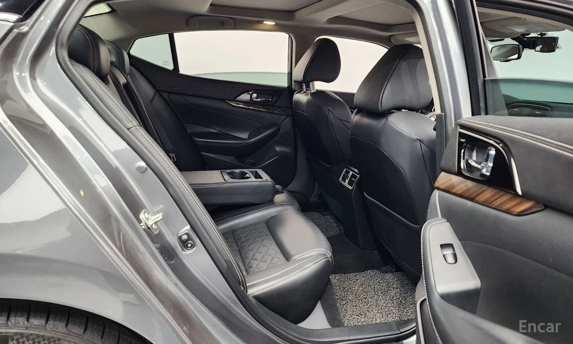 Nissan Maxima, снимка 12 - Автомобили и джипове - 53841303