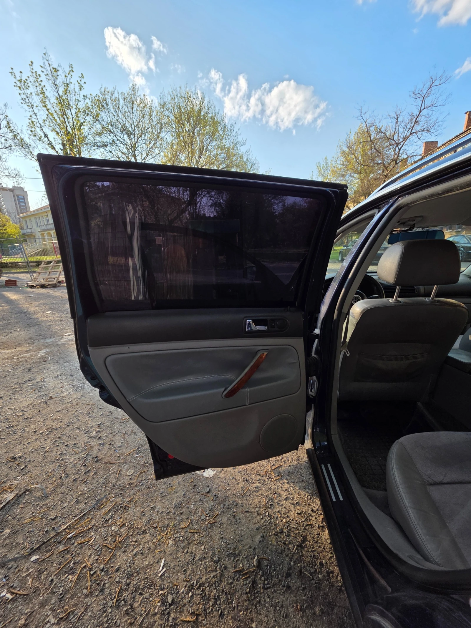 VW Passat 1.9TDI Highline, снимка 7 - Автомобили и джипове - 54248200