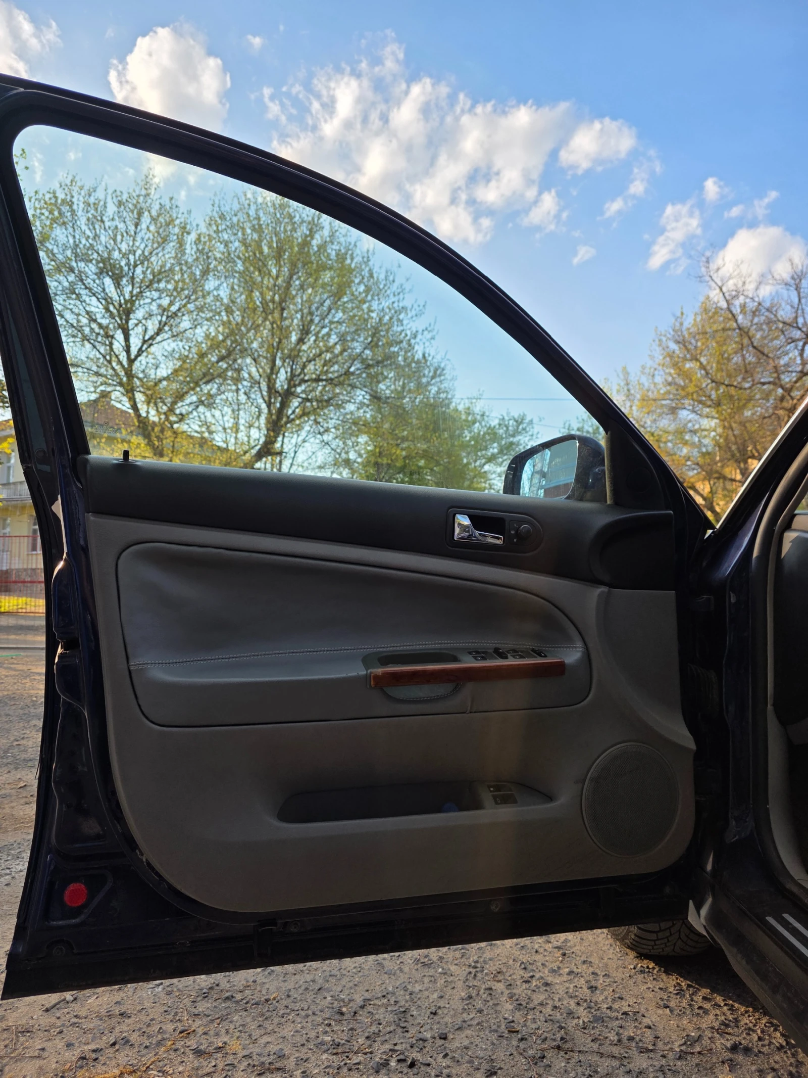 VW Passat 1.9TDI Highline, снимка 6 - Автомобили и джипове - 54248200