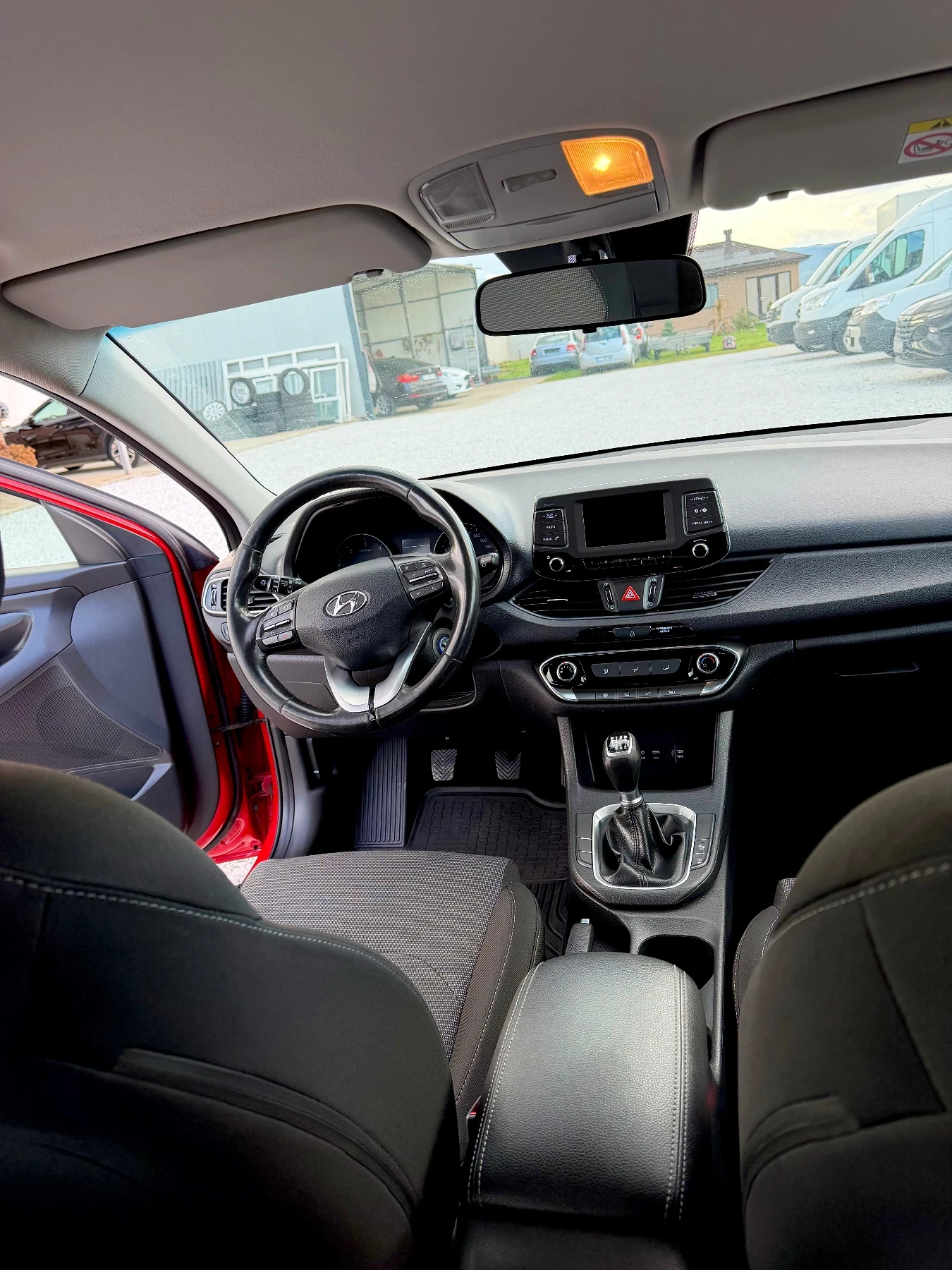 Hyundai I30 1.6 CRDI, снимка 9 - Автомобили и джипове - 55578400
