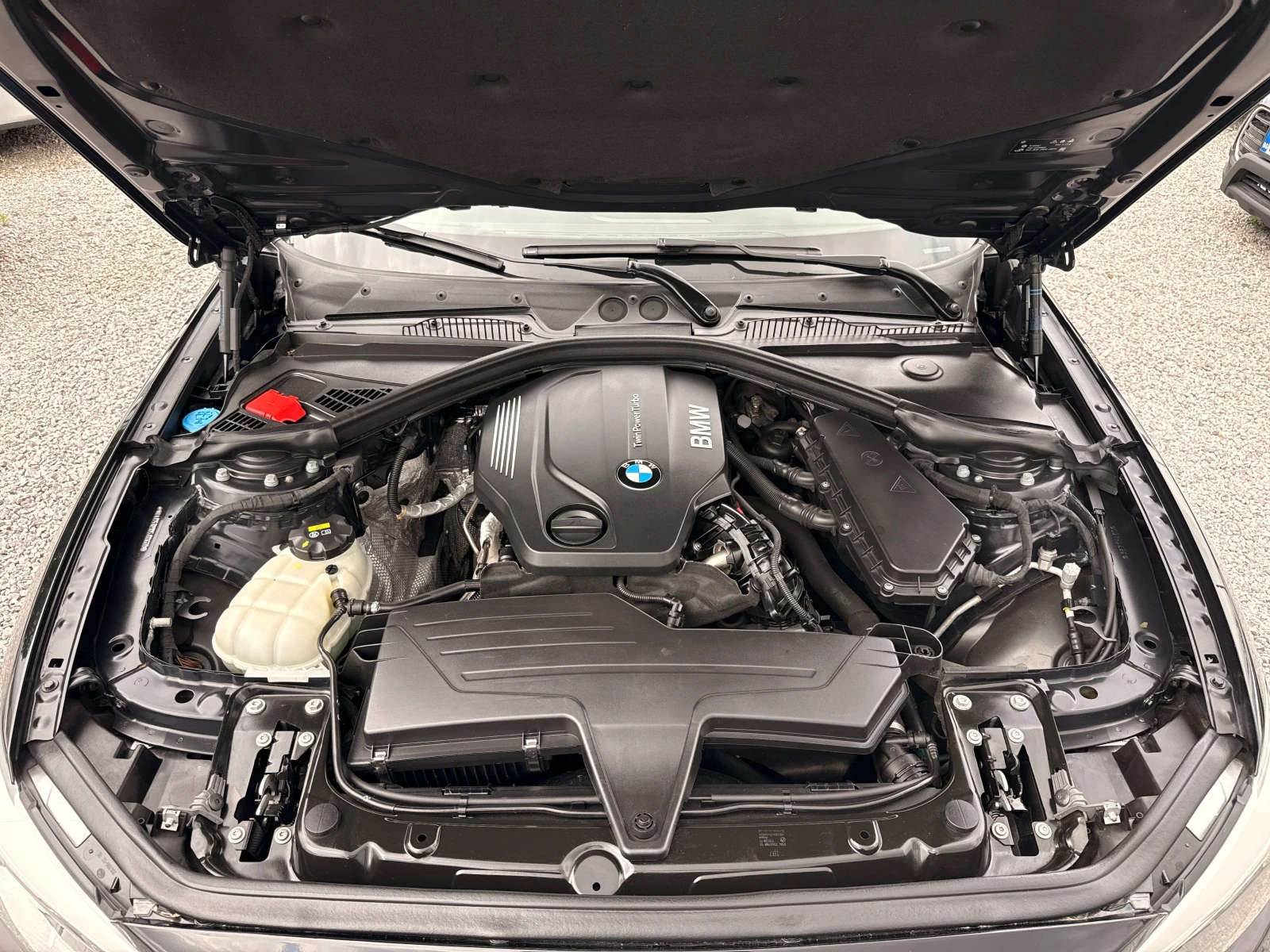 BMW 118 d EURO6, LED, NAVI, 19"M Джанти, снимка 16 - Автомобили и джипове - 55412191