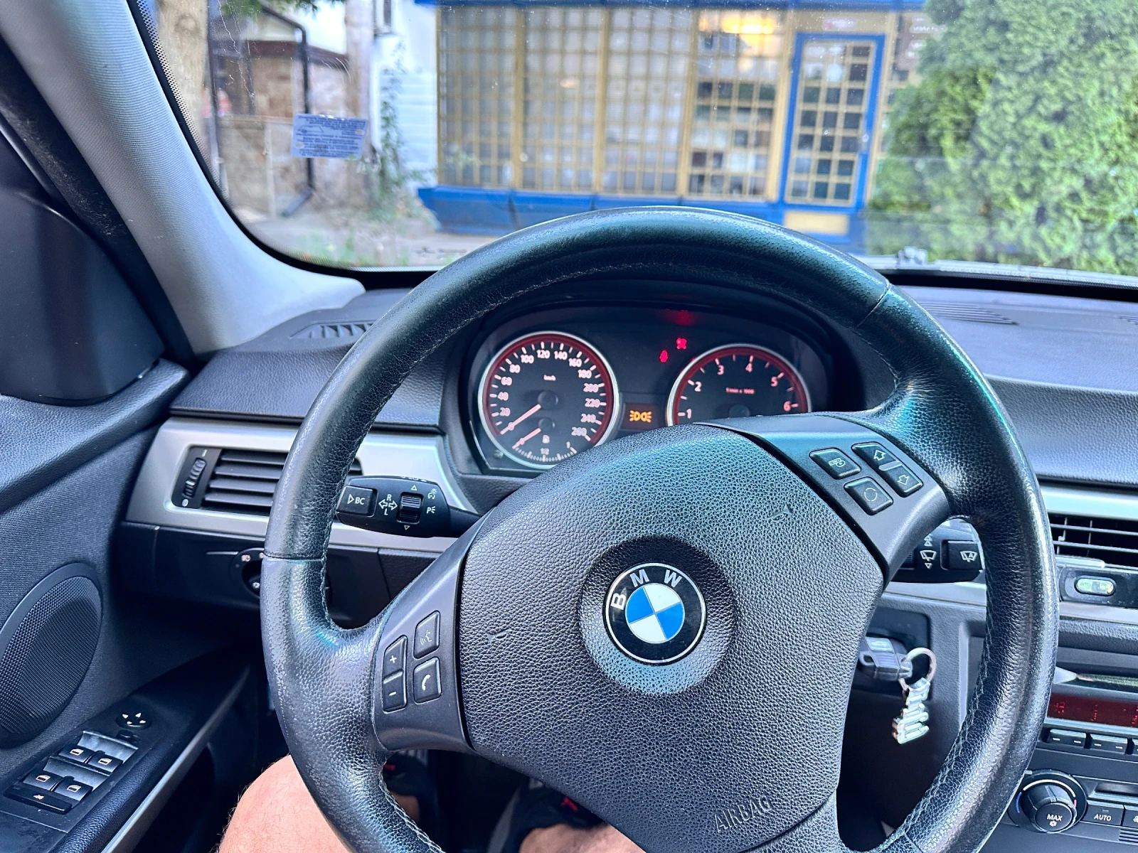 BMW 325, снимка 13 - Автомобили и джипове - 55911734