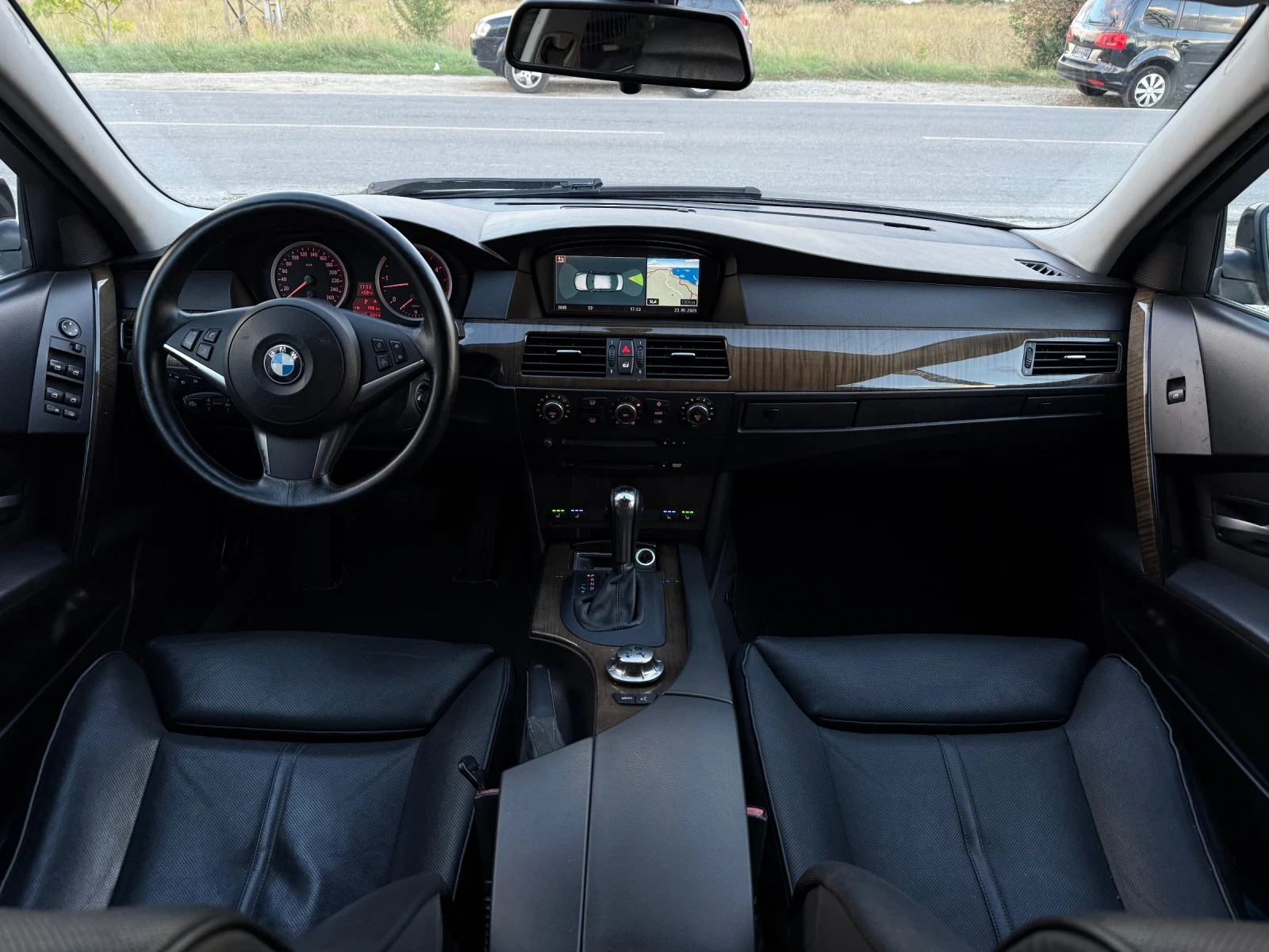 BMW 530 M-PACK ОБДУХВАНЕ ПОДГРЕВ , снимка 11 - Автомобили и джипове - 56261218