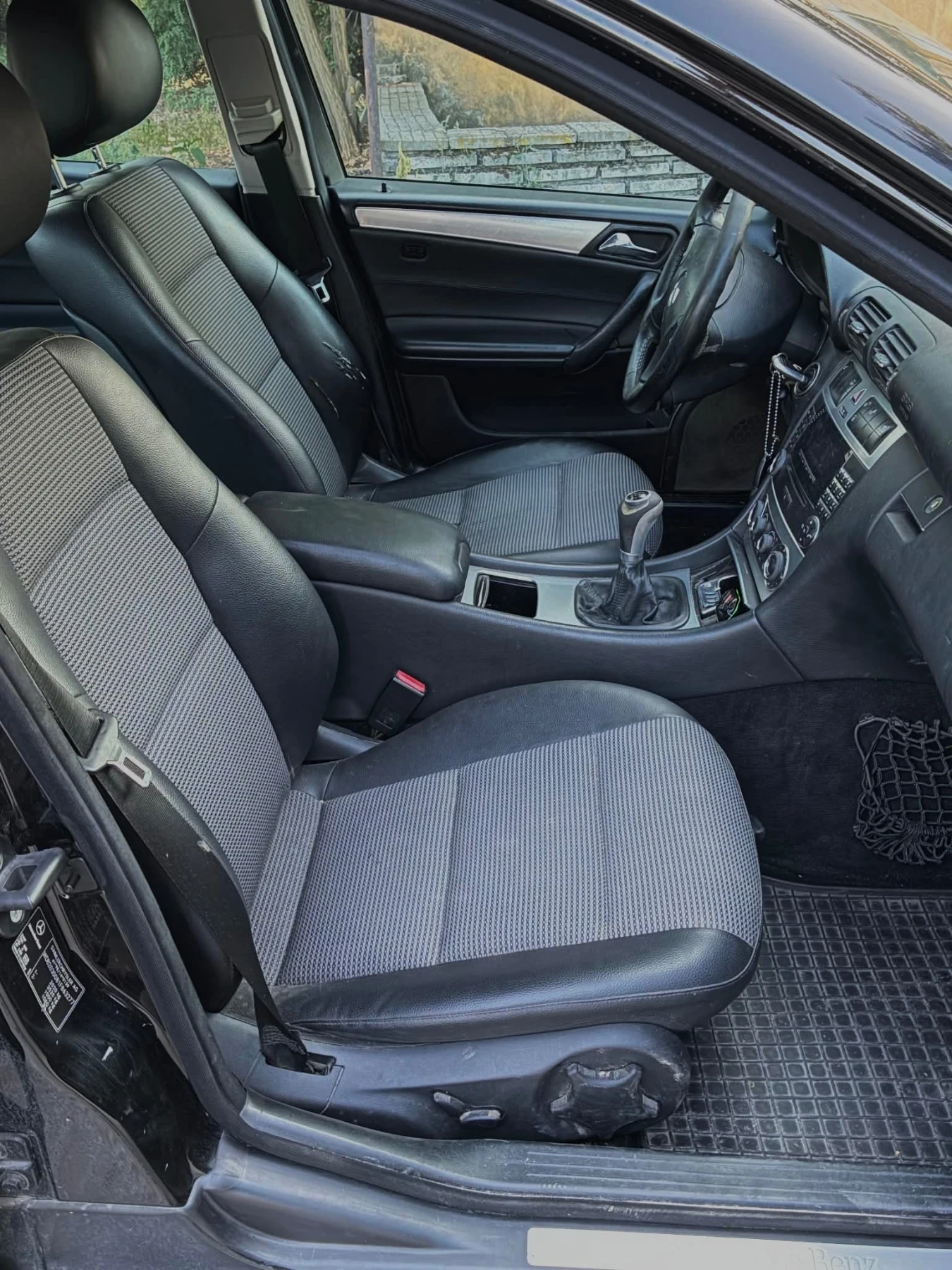 Mercedes-Benz C 220 2.2 cdi, снимка 6 - Автомобили и джипове - 56569542