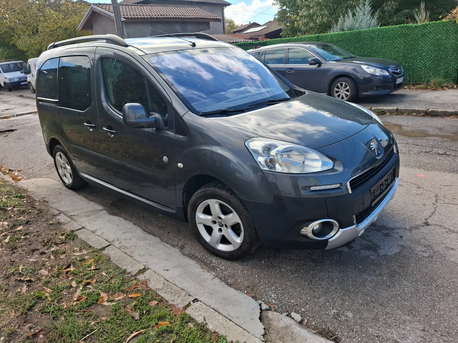 Peugeot Partner 1.6HDI, снимка 2 - Автомобили и джипове - 56624391