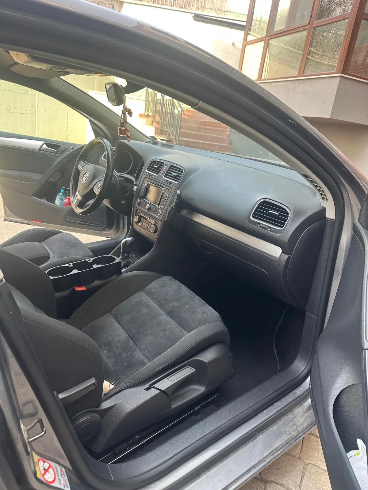 VW Golf 1.4 TSI, снимка 9 - Автомобили и джипове - 56660679