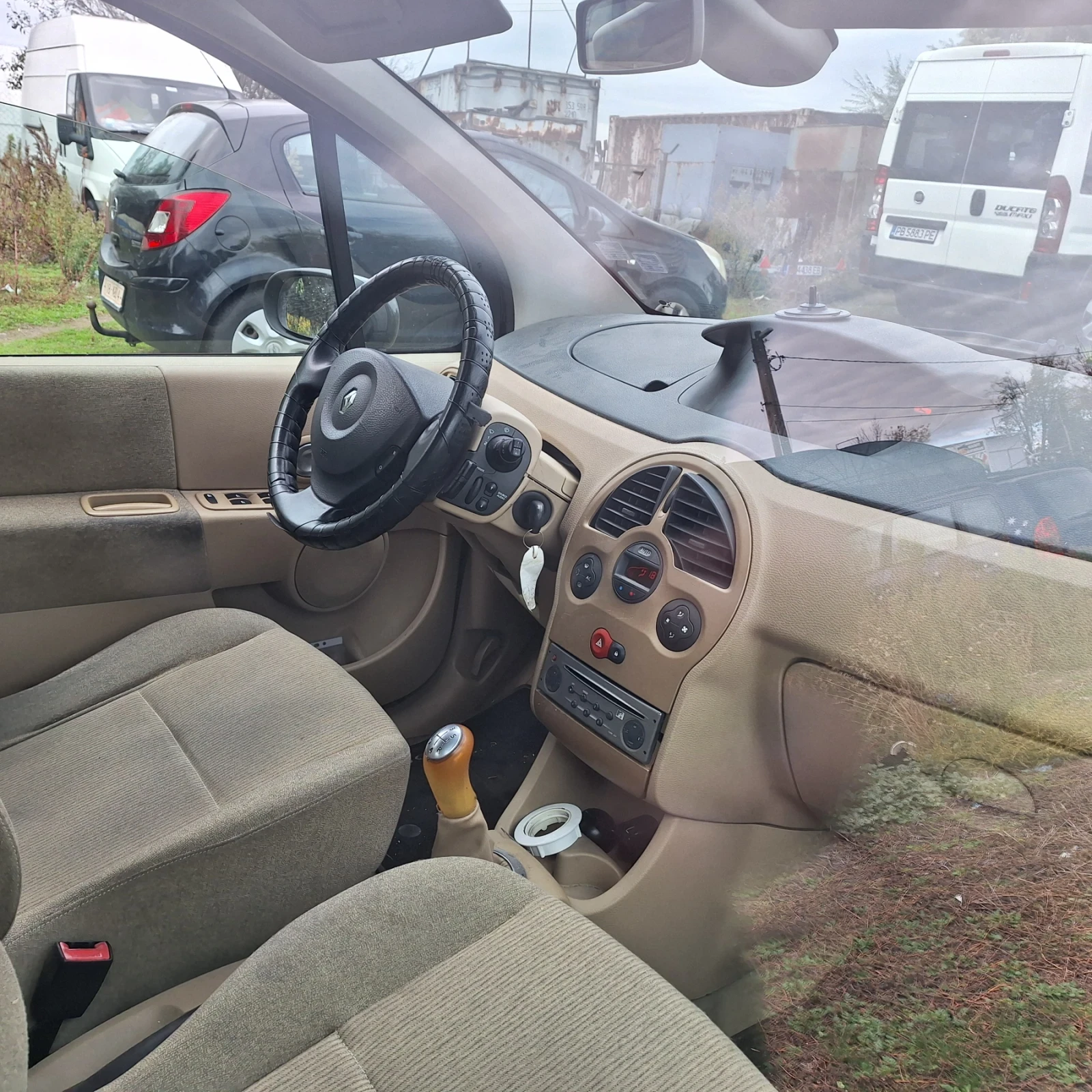 Renault Modus 1.6 i, снимка 7 - Автомобили и джипове - 56698314