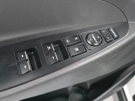 Hyundai Tucson 2.0 CRDi, снимка 12