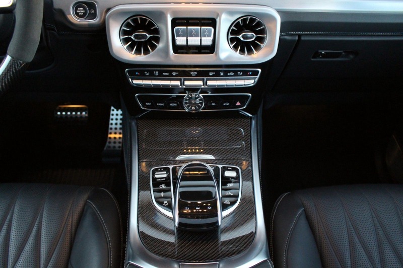 Mercedes-Benz G 63 AMG Night*MAT*Burm*Mbeam*Widescreen*Carbon*ГАРАНЦИЯ, снимка 11 - Автомобили и джипове - 46275122
