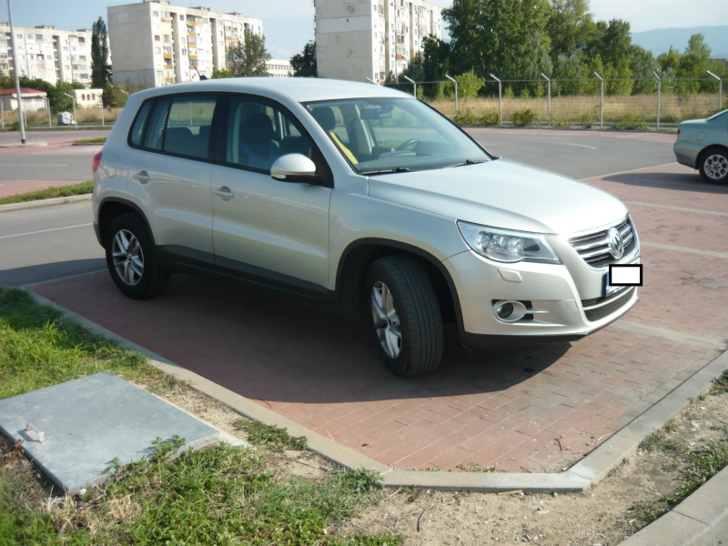 VW Tiguan, снимка 1 - Автомобили и джипове - 48270200