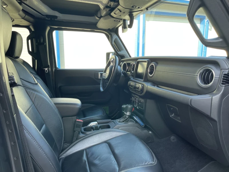 Jeep Wrangler SAHARA UNLIMITED 4x4, снимка 9 - Автомобили и джипове - 52331089