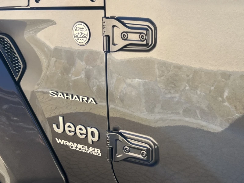 Jeep Wrangler SAHARA UNLIMITED 4x4, снимка 14 - Автомобили и джипове - 52331089