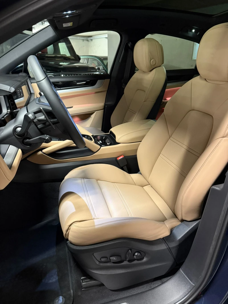 Porsche Cayenne Coupe* SportDesign* PassengerDisplay* HuD* 360, снимка 5 - Автомобили и джипове - 52534082