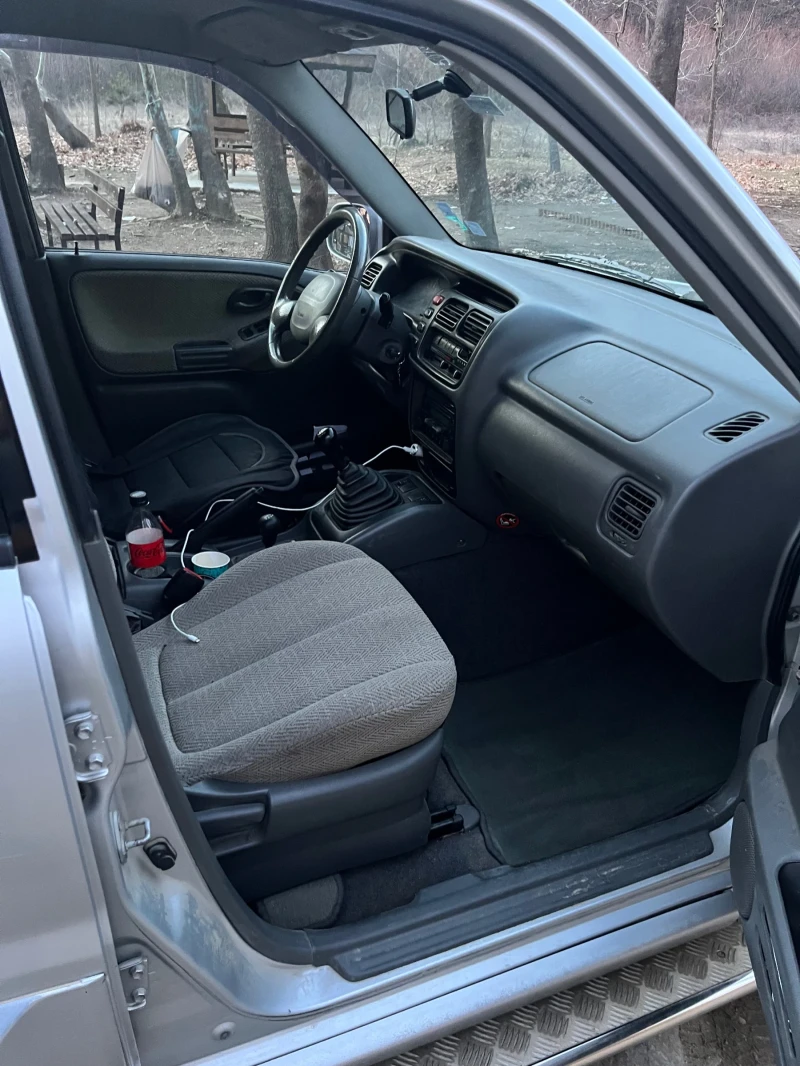 Suzuki Grand vitara Suzuki Grand Vitara 2.5 Газ/Бензин, снимка 6 - Автомобили и джипове - 53274146